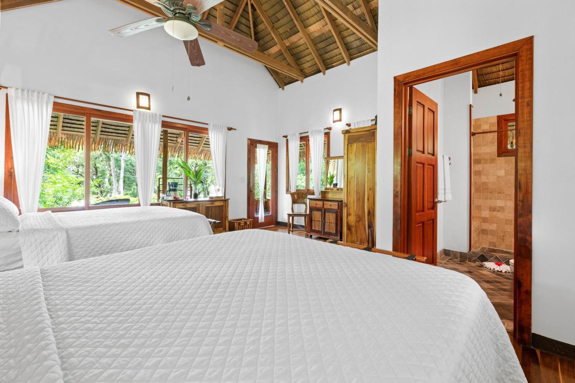 Copa De Arbol Beach & Rainforest Resort Драке Номер фото